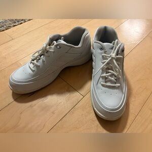 Easy Spirit Women's White Lace-Up Sneakers